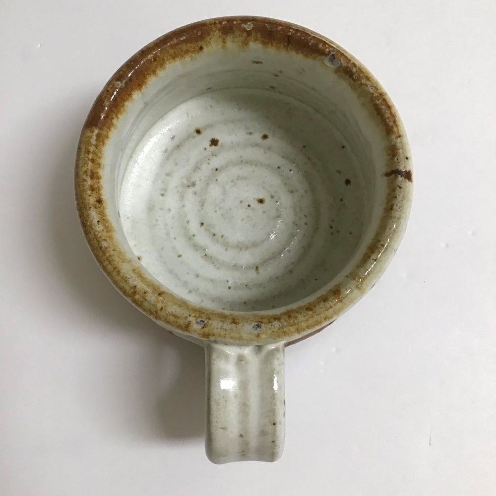 Handmade Studio Pottery Chili Bowl Handle Natural Speckled Glaze Rustic Cabin - Picture 13 of 14